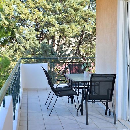 Domelia'S Luxury Apartments Near Airport & Beach Ártemida Kültér fotó