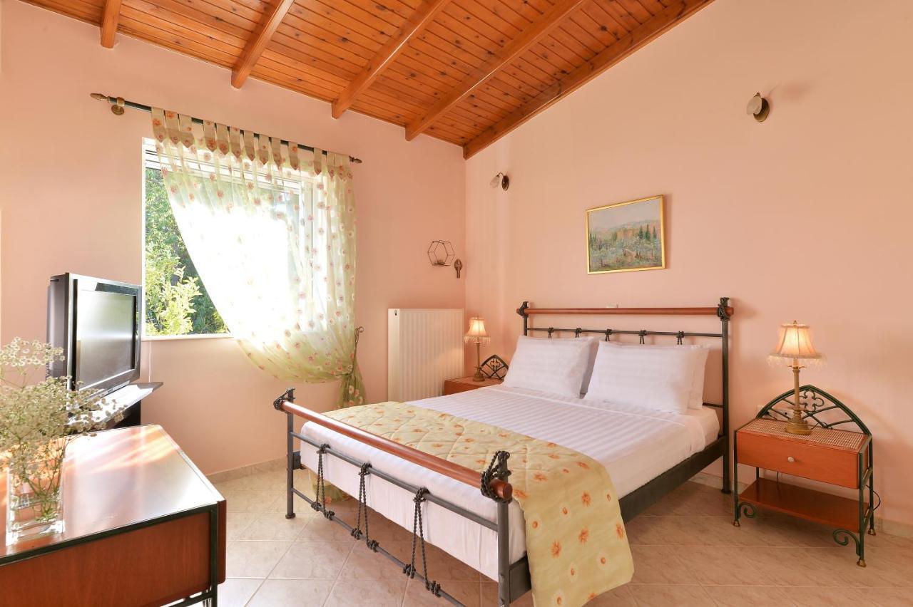Domelia'S Luxury Apartments Near Airport & Beach Ártemida Kültér fotó