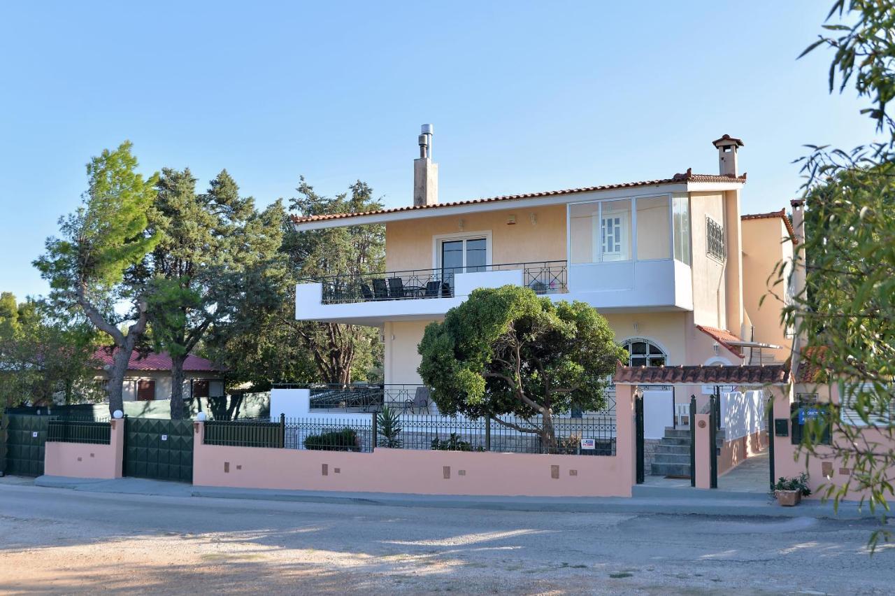 Domelia'S Luxury Apartments Near Airport & Beach Ártemida Kültér fotó