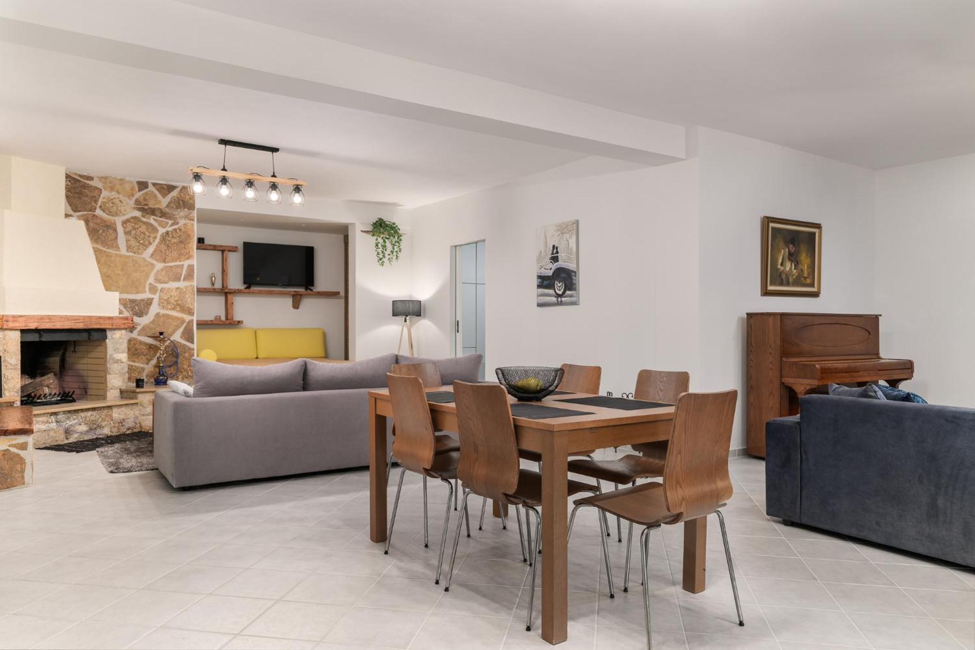 Domelia'S Luxury Apartments Near Airport & Beach Ártemida Kültér fotó
