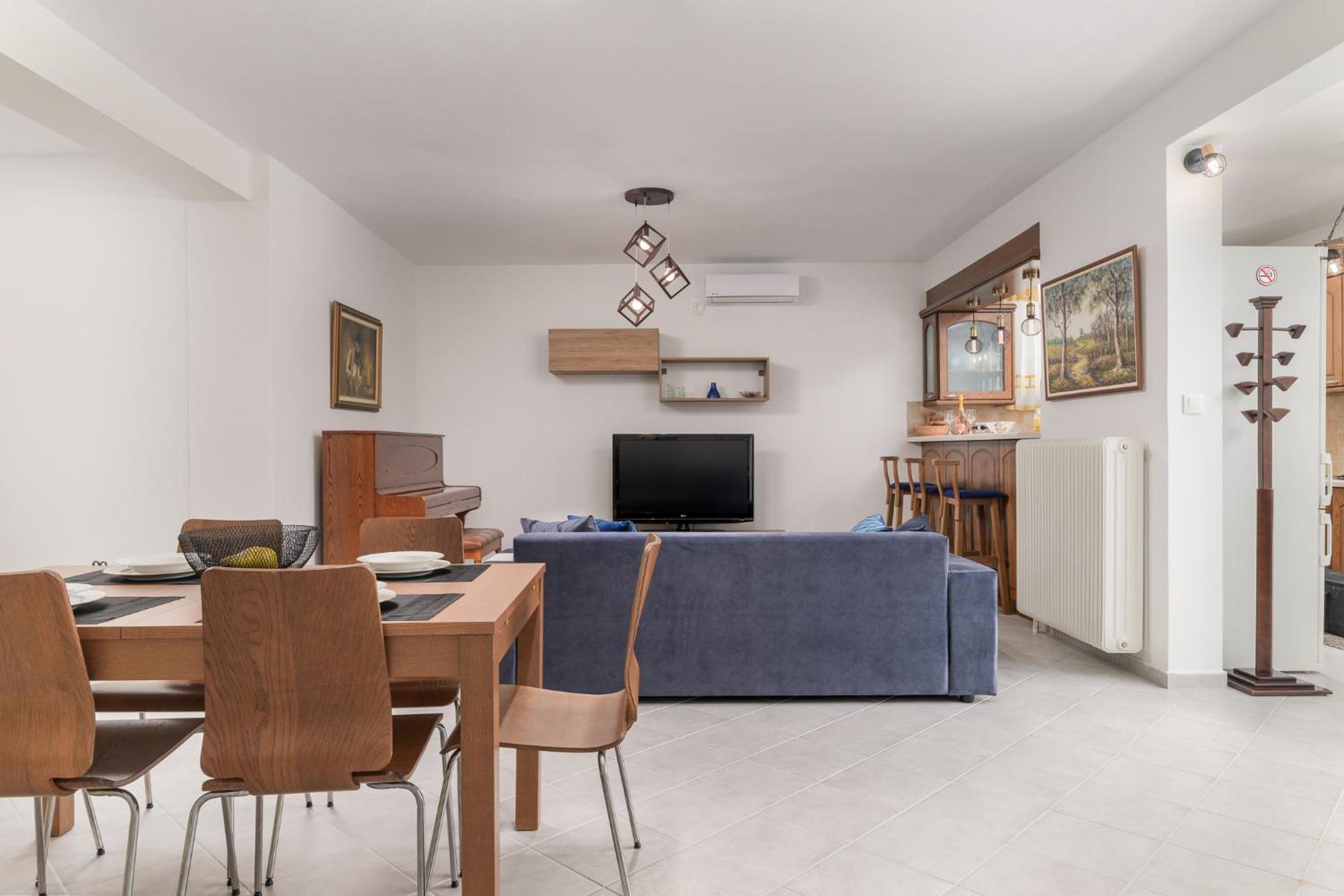 Domelia'S Luxury Apartments Near Airport & Beach Ártemida Kültér fotó